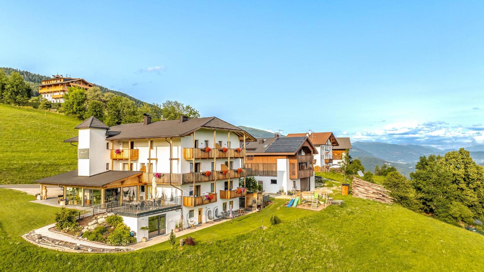 Hotel Pfeiferhof Maranza Bagian luar foto